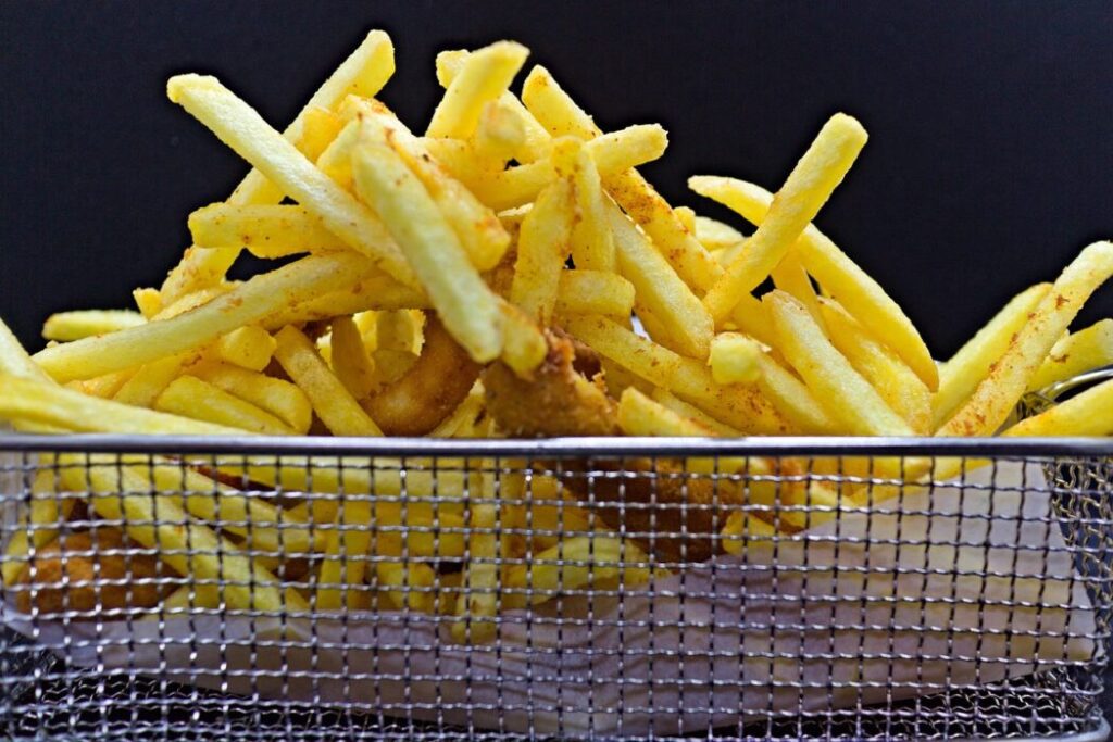 combien de kg de frites pour 200 personnes